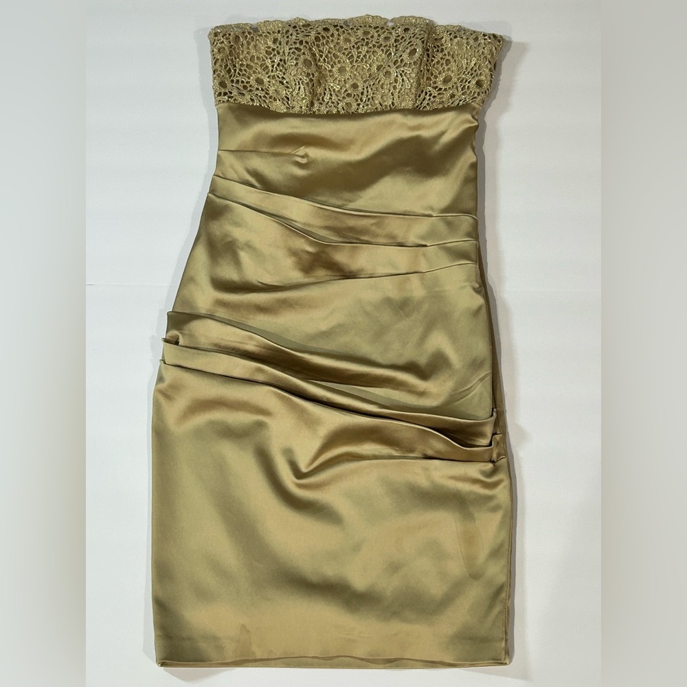Betsy & Adam Women’s Size 6 Gold Ruched Strapless Gown